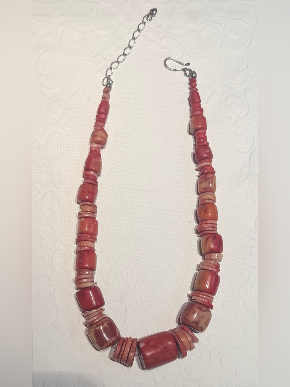 Vintage Natural Red Coral Necklace with Sterling Silver 925 Clasp – 21” /140g
.